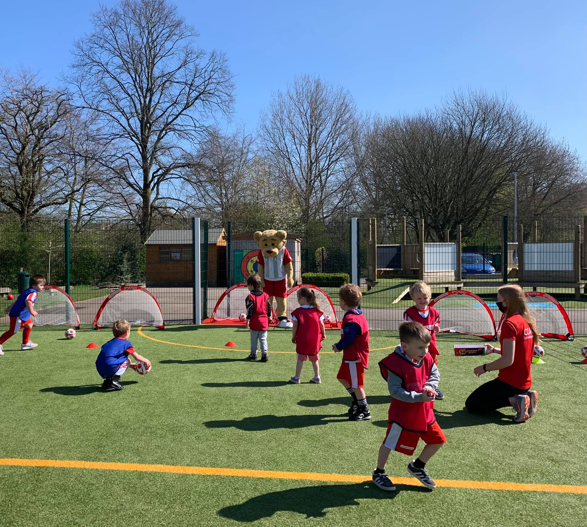 Little Kickers – South Norwood – Outside Croydon Sports Arena. 2 FREE TRIALS AVAILABLE!
